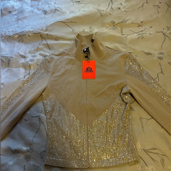 gsuwoo glacier set brand new never worn. - Picture 3 of 5